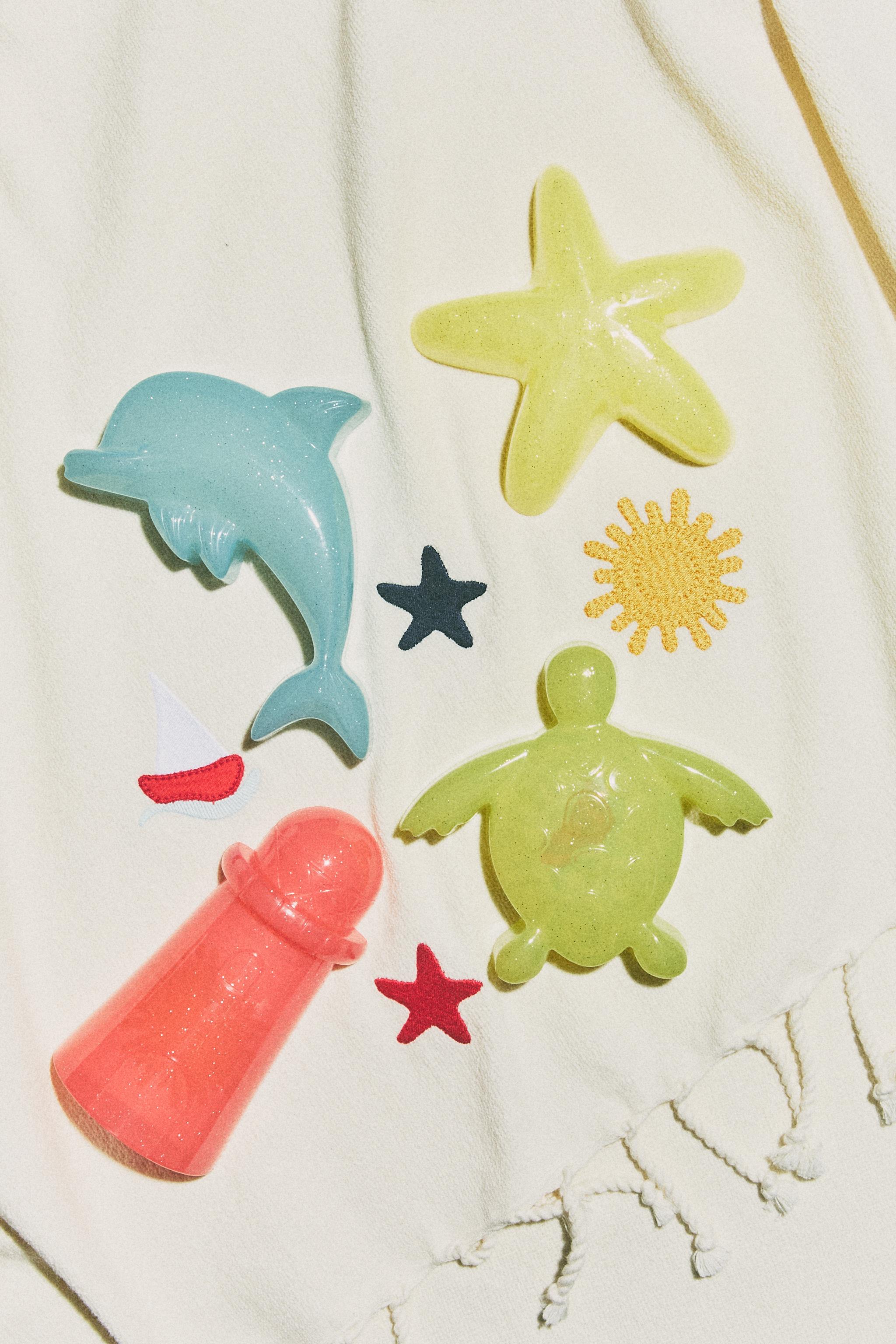 PACK OF KIDS' GLITTER BEACH MOLDS (PACK OF 4)